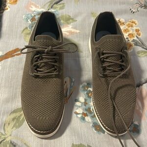 Like New Cole Haan Flats, Size 9B